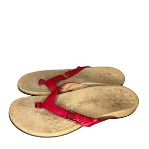 Vionic Kelby Red Leather Buckle Flip Flops Size 9